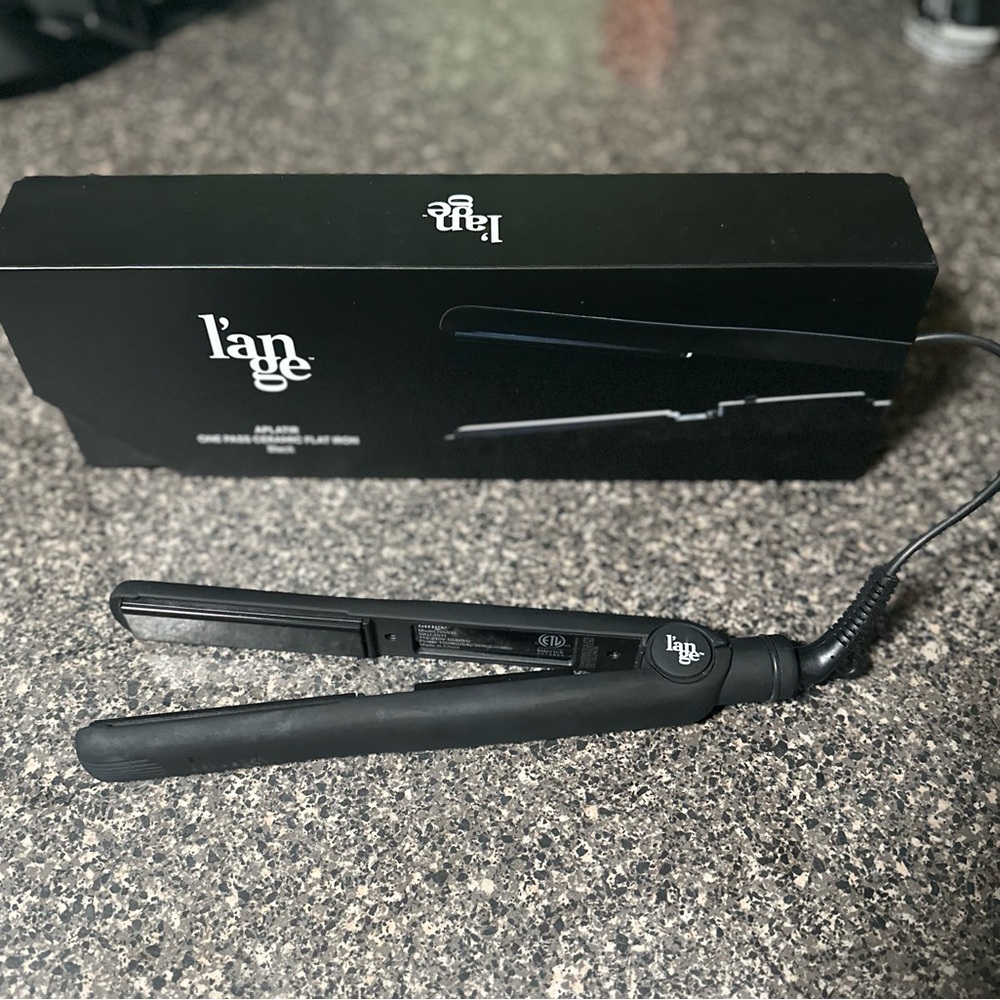 L’ange le ceramique flat iron